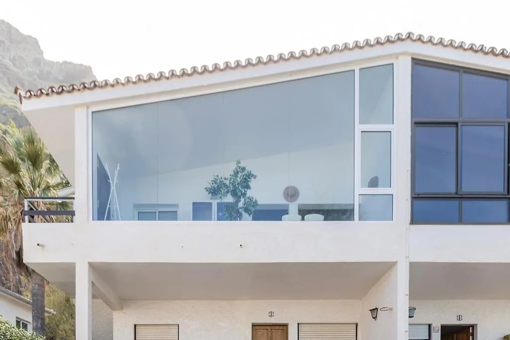 Coastal Vista: Retreat In Nature باجامار شقة