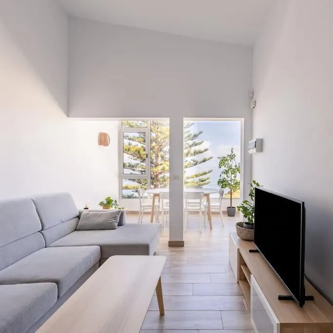Coastal Vista: Retreat In Nature باجامار شقة